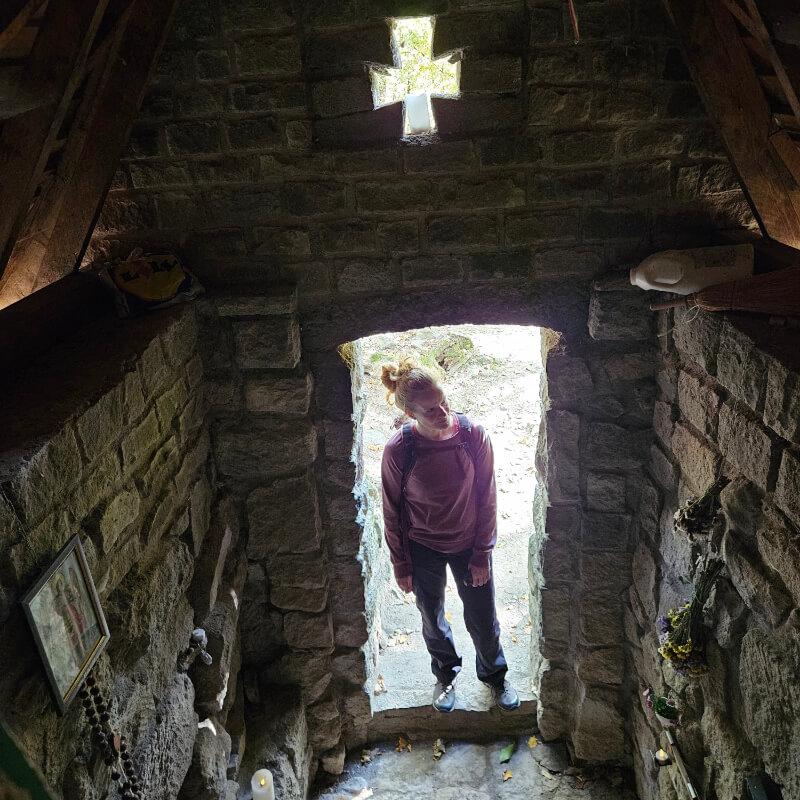 Erdei kápolna és források a Visegrádi-hegységben - Image 7