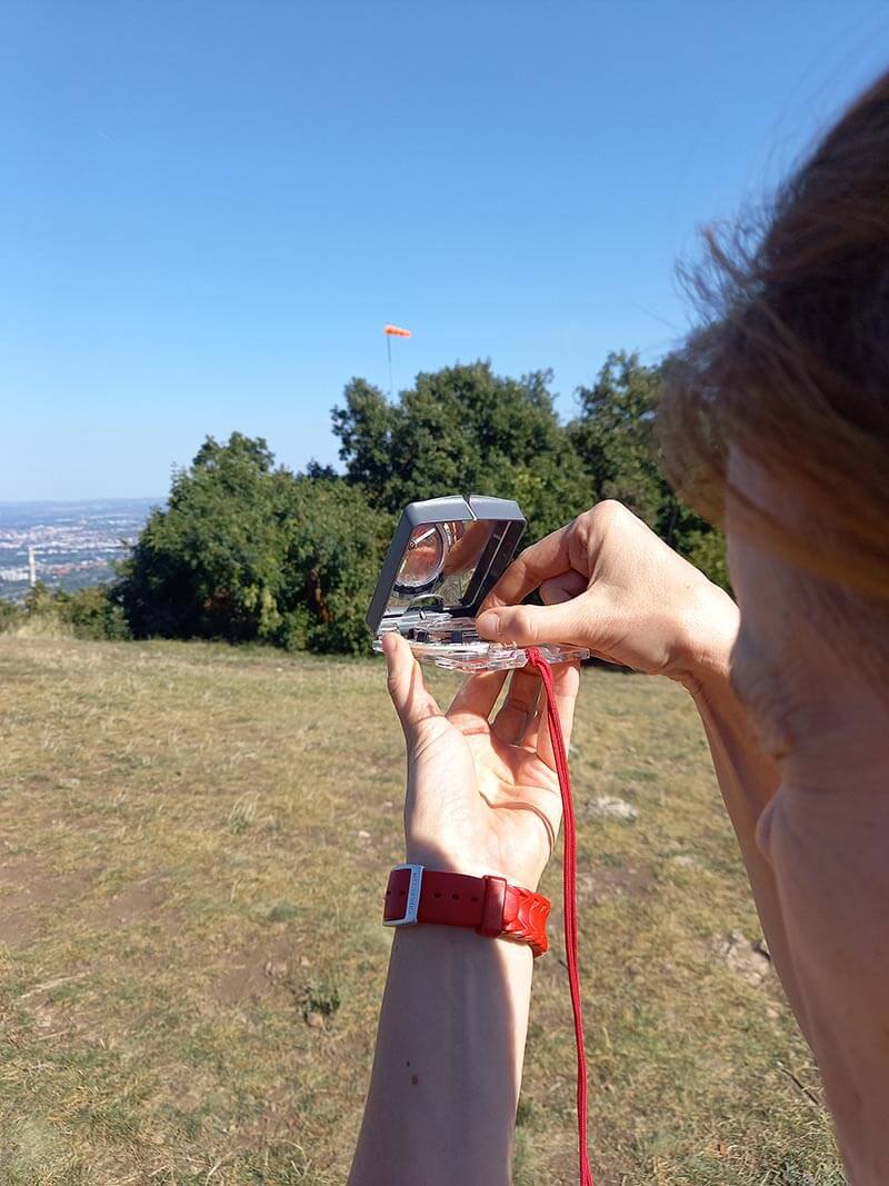 tükrös tájoló használata terepen